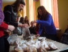mokytoja-milda-perka-saldumynus